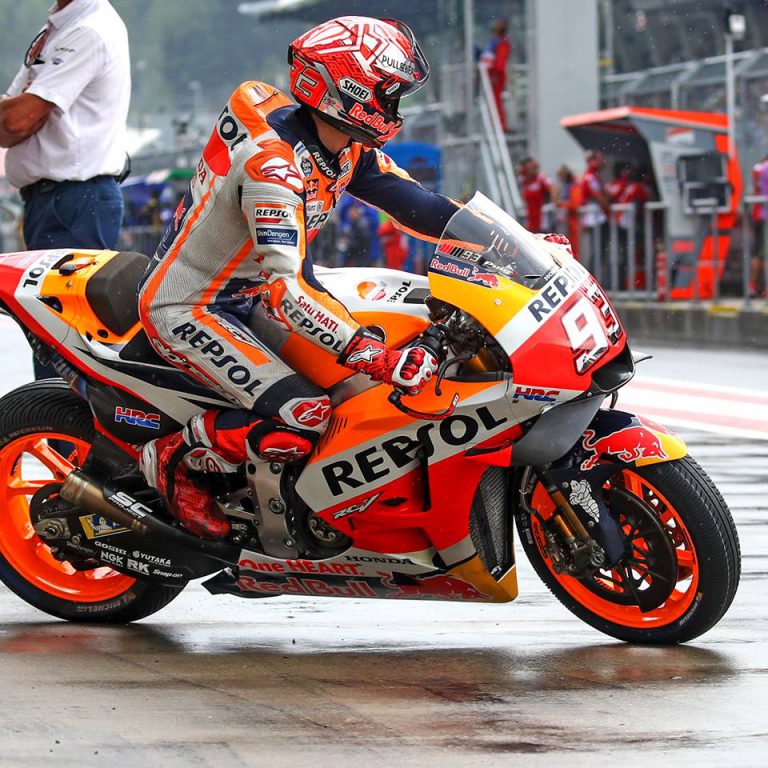 Read more about the article Marquez increases his points lead, taking hard-fought 2nd in Austria; Pedrosa in 7th place